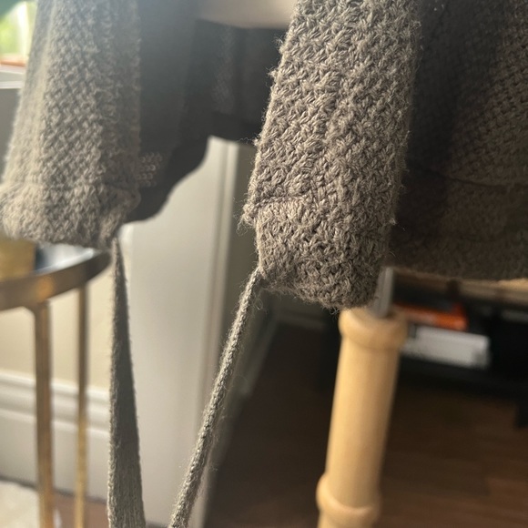 MADEWELL olive army green cardigan w tie cord at hem oversized with pockets - Picture 5 of 6